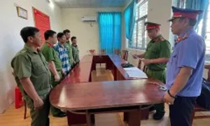 Lừa bán đất rừng phòng hộ