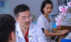 Làm cha sau nhiều năm vô sinh do ung thư tinh hoàn