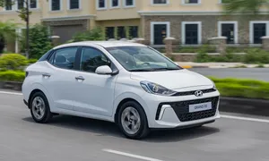 Hyundai i10 gom hết khách xe nhỏ cỡ A