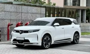Mua VinFast VF 9 có nên phủ bóng thủy tinh bảo vệ sơn? Mua VinFast VF 9 có nên phủ bóng thủy tinh bảo vệ sơn?
