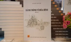 Ra mắt sách của cố thượng tướng Nguyễn Chí Vịnh về lực lượng mũ nồi xanh