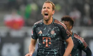 Kane giúp Bayern vững đỉnh bảng Bundesliga