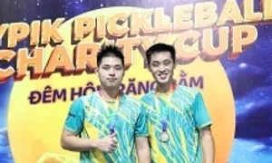 Trương Vinh Hiển thua chung kết giải pickleball Đêm hội trăng rằm Trương Vinh Hiển thua chung kết giải pickleball Đêm hội trăng rằm