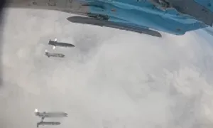 Nga có thể đã tập kích Ukraine bằng bom lượn tầm xa 150 km Nga có thể đã tập kích Ukraine bằng bom lượn tầm xa 150 km