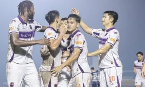 CLB TP HCM lần đầu thắng trên sân nhà ở V-League